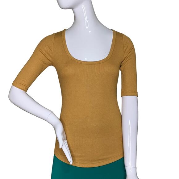 Gap NWT Ribbed Top Size XS 3/4 Sleeve Wide Round Neckline Mustard Yellow Fitted - Picture 1 of 10